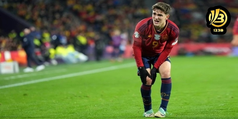 Quan sát đội hình ra sân đầu trận để soi kèo và đưa ra dự đoán